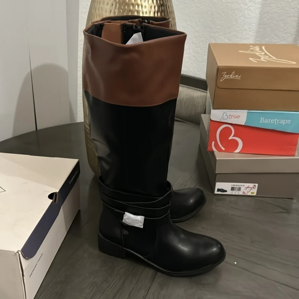 St. John's Bay Womens Douglas Stacked Heel Riding Boots (WIDE)